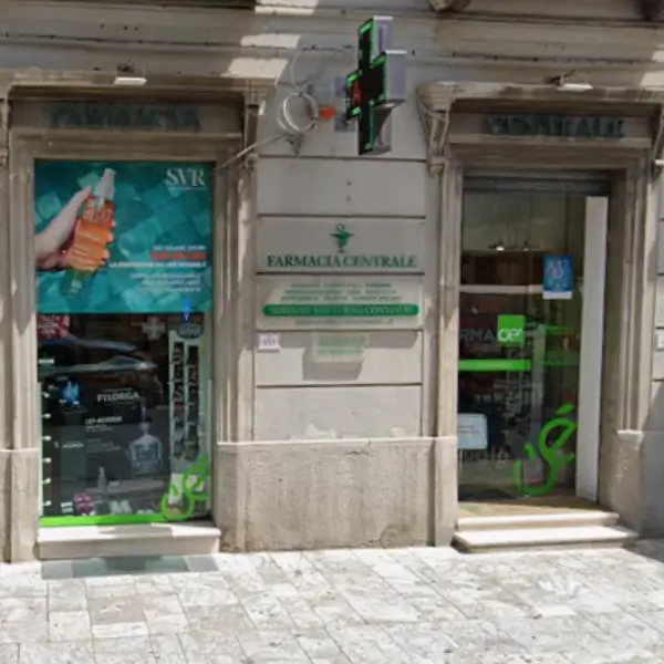 Farmacia Centrale, a 24 hour pharmacy in Reggio Calabria